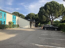 Halt Hotel