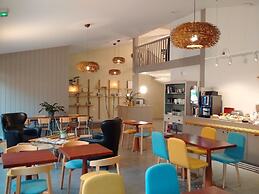 Halt Hotel