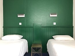 Halt Hotel