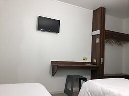 Halt Hotel