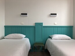 Halt Hotel