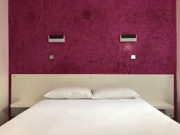 Halt Hotel