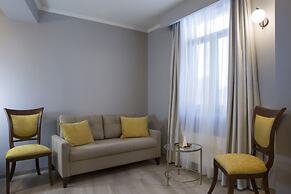 Zeus Essence Bucharest Venezia