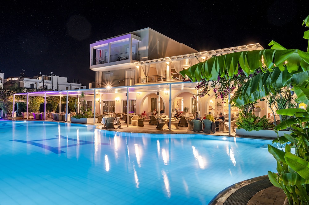 Peridis Family Resort