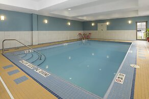Holiday Inn Express & Suites North Bay by IHG