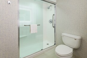 Holiday Inn Express & Suites North Bay by IHG