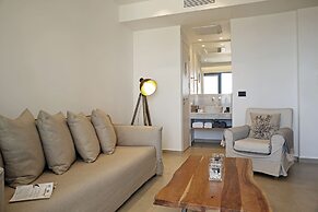 Oasis Beach Hotel