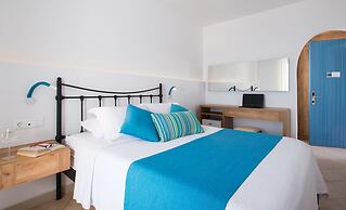 Oasis Beach Hotel