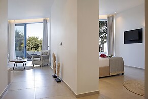 Oasis Beach Hotel