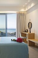 Oasis Beach Hotel