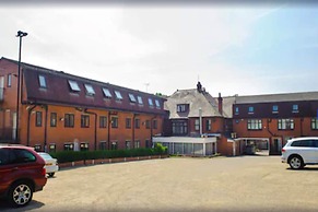 Luton Hotel