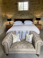 Old Downton Lodge