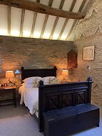 Old Downton Lodge