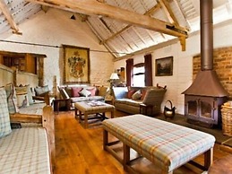Old Downton Lodge