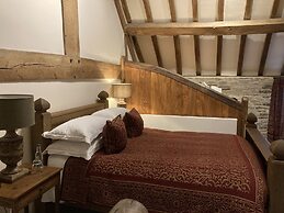 Old Downton Lodge