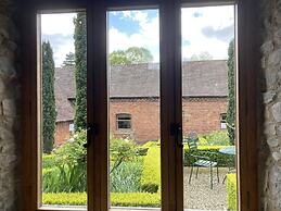 Old Downton Lodge