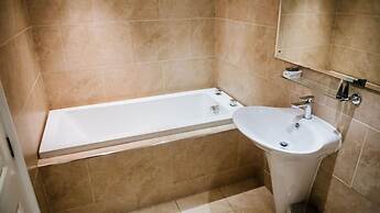 Bartle Hall Country Hotel