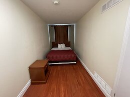 Super 8 by Wyndham Pembroke