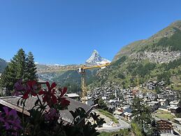 Hotel Alpenroyal