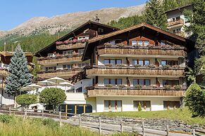Hotel Alpenroyal