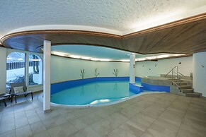 Hotel Alpenroyal