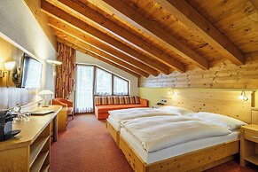 Hotel Alpenroyal