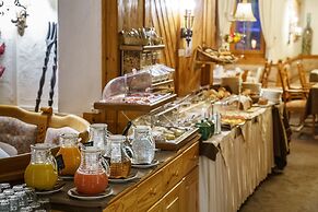 Hotel Alpenroyal