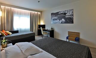 The Sydney Hotel