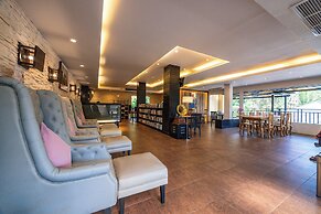 Horizon Karon Beach Resort & Spa