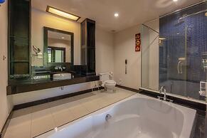 Horizon Karon Beach Resort & Spa