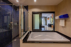 Horizon Karon Beach Resort & Spa