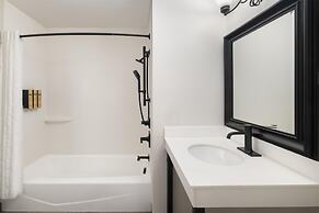 Best Western Plus Frontier Inn