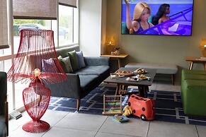 Holiday Inn Salisbury - Stonehenge by IHG