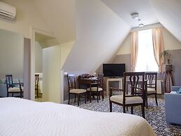 Villa Ammende Restaurant & Hotel