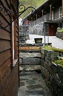 Byrkjedalstunet