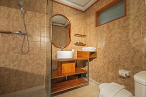 Nirmala Heritage Hotel