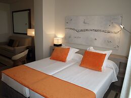 Eco Alcala Suites