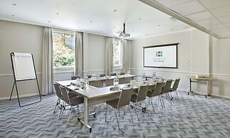 Hyatt Place London Heathrow Airport