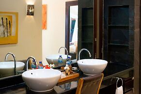 The Maya Seminyak Villas
