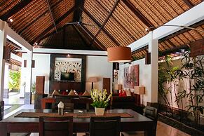 The Maya Seminyak Villas