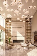Le Parc Hotel, Beyond Stars