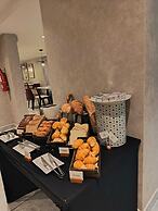 Le Parc Hotel, Beyond Stars