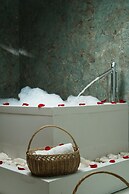Le Parc Hotel, Beyond Stars