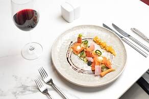 Le Parc Hotel, Beyond Stars