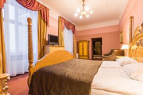 Garden Palace Hotel