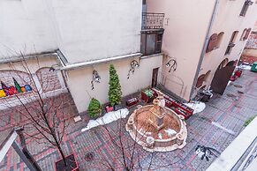 Garden Palace Hotel