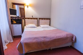 Garden Palace Hotel