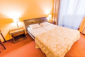 Garden Palace Hotel