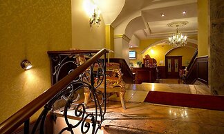 Garden Palace Hotel