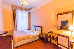 Garden Palace Hotel
